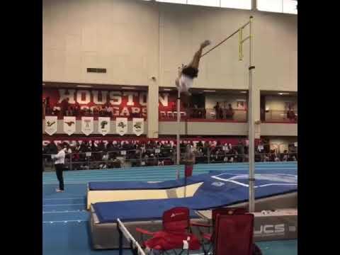 Video of 14’0 jump at Carl Lewis invitational