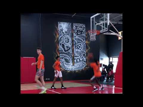 Video of 6’ JJ Davis Dunk highlights 