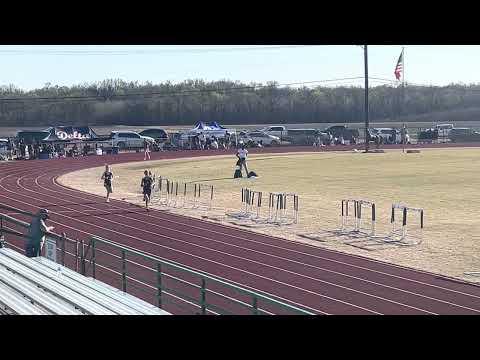 Video of 1600m run first place