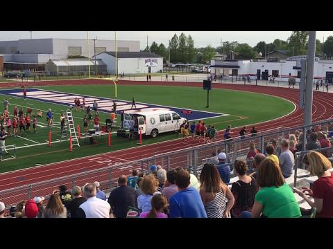 Video of Carson Heath - 8th grader runs 4:50.02 mile