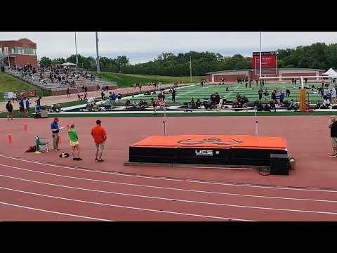 Video of 2022 6’8 Jump to Win the MHSAA D1 State Championship