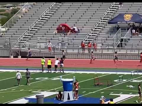 Video of 400m District Finals 49.17