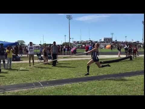 Video of 11 ft 7 in 10th grade personal record