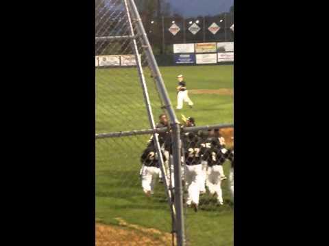 Video of Devin Kakar walk off double