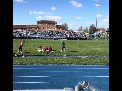 Video of 13.65m triple jump 