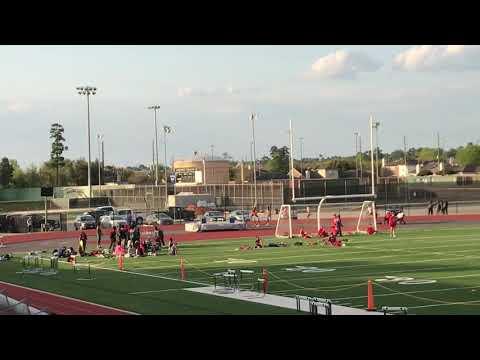 Video of Jonae Richardson - 200m dash - Red uniform - 1st place in 200m dash