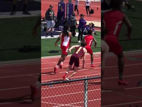 Video of Mason Childers smokes EVERYONE at the Bend Davis Relays 4x400