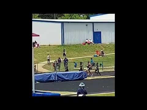 Video of Nycorian Roberts 800m - 2:05