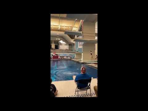 Video of Larissa Munksgard Diving 