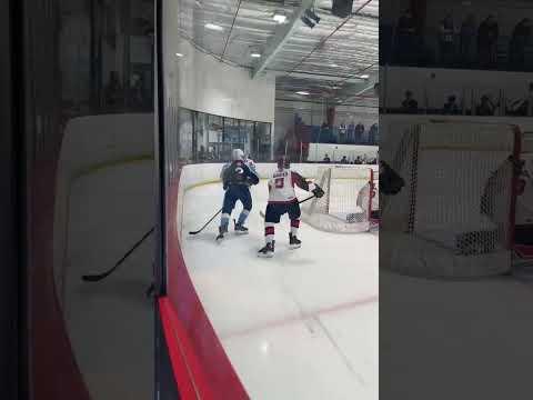 Video of Thomas behind the net