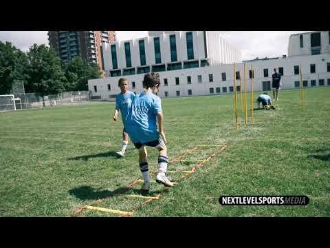 Video of Futuro Academy (Goalkeeper in green)