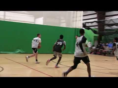 Video of Rob Shelansky 6”5 Pf class of 2021: Hartford recruiting event