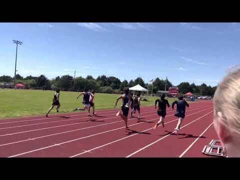 Video of 3A district 100 meter final 