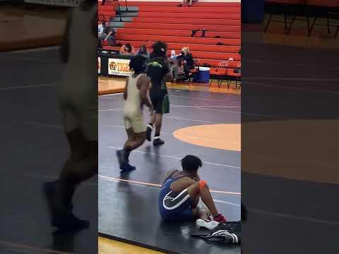 Video of Match Against 2nd Placer at Regionals(3A) Xavier Sykes @132 lbs