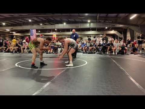 Video of Eyan Chavez vs Michigan/ Chavez in yellow/green