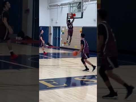 Video of Dami's amazing 2-handed dunk