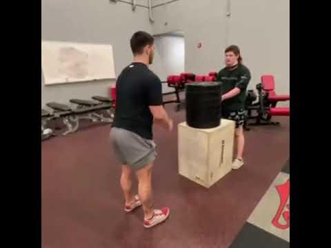 Video of 4ft 6inch box jump