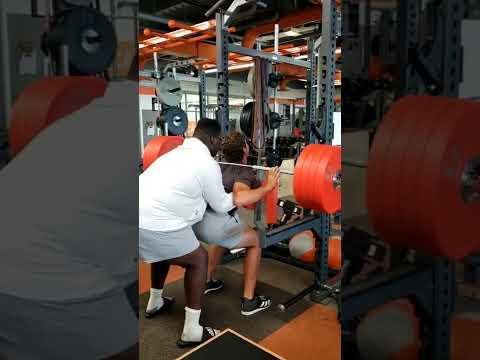 Video of Corbin Dymek- 405lb Squat at 16yo, 6'2 200lb LHP