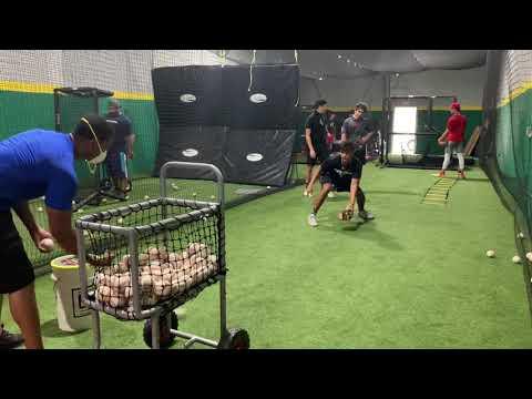 Video of Carlos D’Amato glove work / footwork