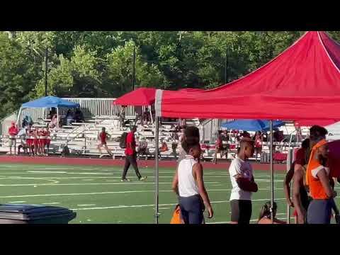 Video of Deanna Dewar 400m @ the AAU regional championship 