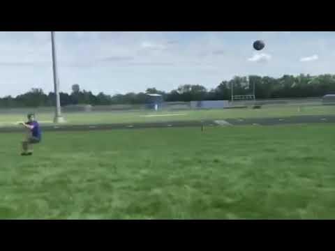 Video of Jakob Quarne throwing 