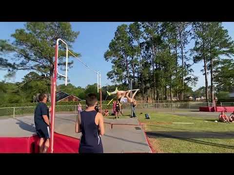 Video of 11'3 vault 3/30/22