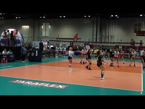 Video of Mia Silva #5 Digs and Kills Shot