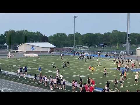 Video of Tate Songstad 4x400 anchor 