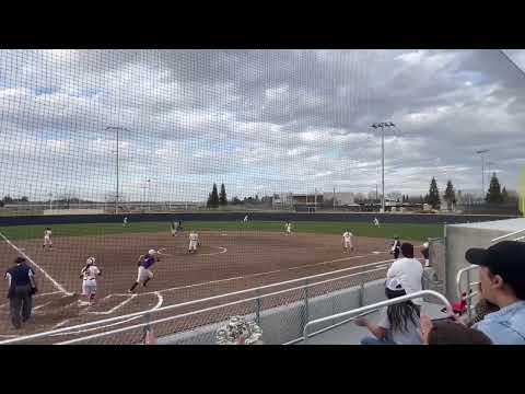 Video of Fresno HS @ Justin Garza HS, 2/19/15, line-drive single RBI.