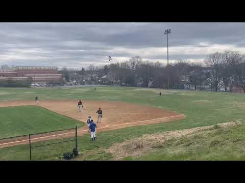 Video of single for opposite band for RBI two runs💪🏽