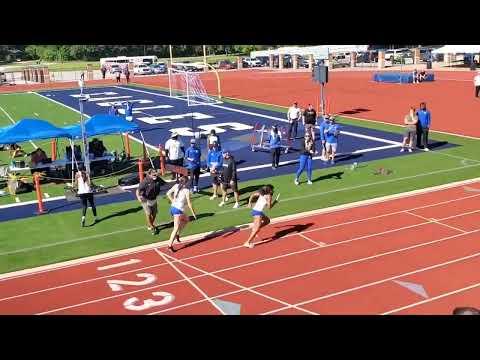 Video of Lindale High School Varsity Girls 4x400m relay - Area Meet and school record 4:02.48