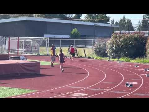 Video of 4x100 first leg 10.58 split (red shirt)