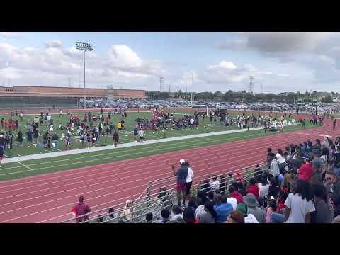 Video of 3rd Leg 4x200 at UIL District 17-18 Area meet (Lane 8)