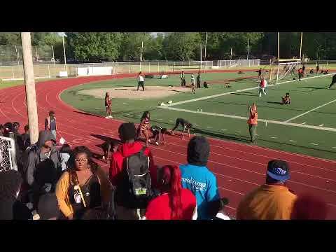 Video of 100 race 