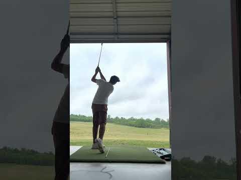 Video of 6 Iron Golf Swing.