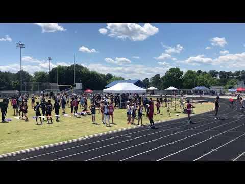 Video of 4th lane Second leg 4x400