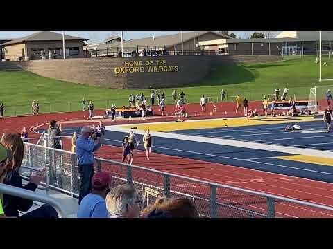 Video of 200m dash duel meet