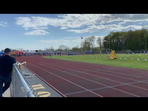 Video of Evan green 200m prelims 23.5 lane 1