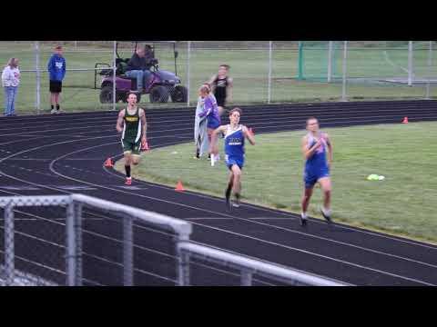 Video of TEC Conference Champion - 4x400 relay 