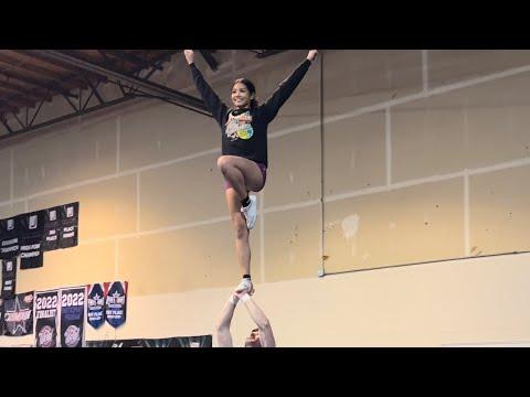 Video of Coed Partner Stunts