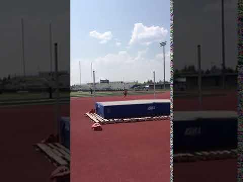 Video of Mason Brussee training jump of 1.85 metres