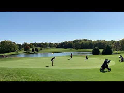 Video of Lizzie's birdie putt on 18 to win Regionals