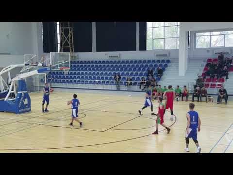 Video of Elijah Mollenhauer: 6'3 PG / SG, 3.76 GPA