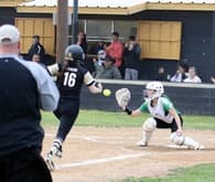 Emalee Duniven Softball recruiting profile image